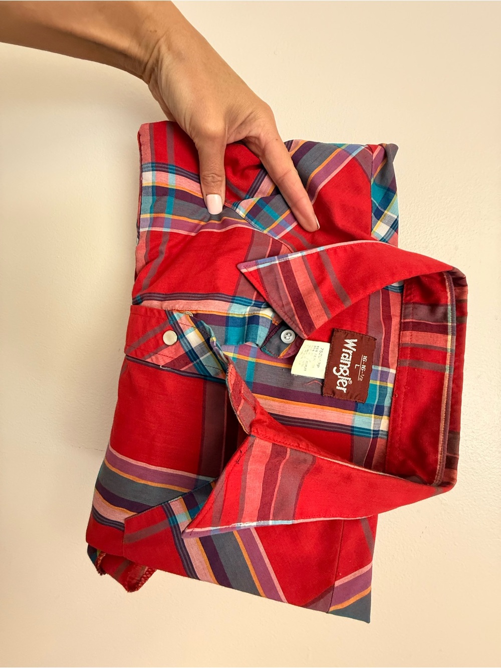 Wrangler Red Plaid‎ Shirt with Blue Accents snap button large vintage